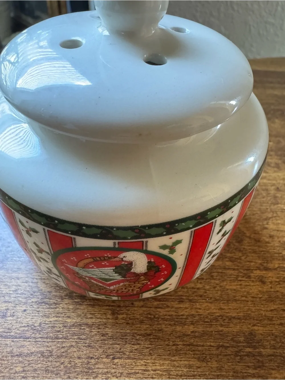 Vintage Goose Red and White Holiday Ceramic Sugar Jar Christmas
